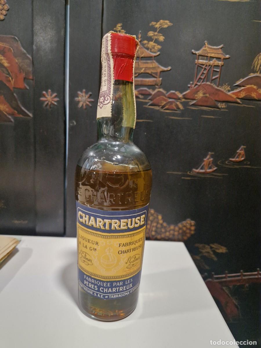 Coleccionismo de vinos y licores: Botella de Chartreuse amarillo. Tap&oacute;n corcho 50cl