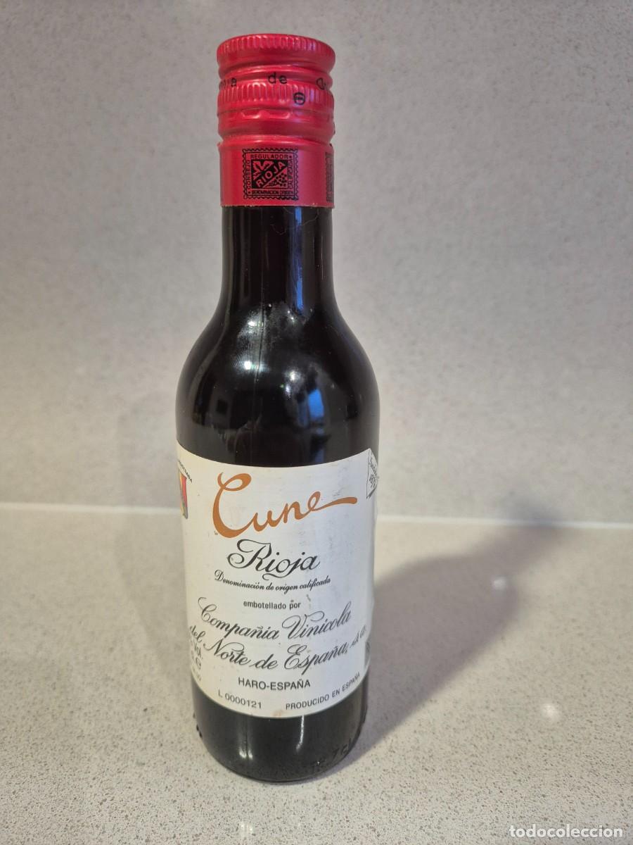 Coleccionismo de vinos y licores: Botella vino Cune Rioja