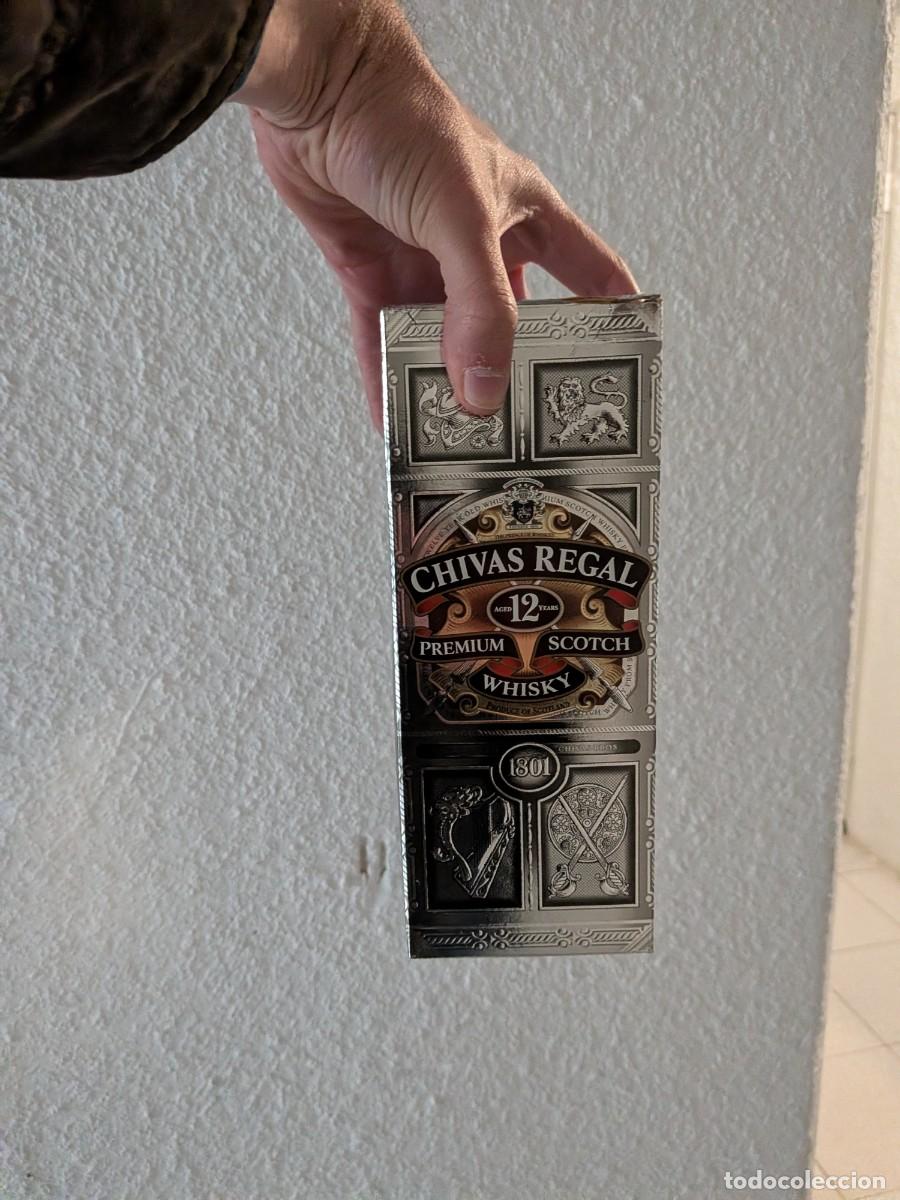Coleccionismo de vinos y licores: Botella de Whisky chivas a&ntilde;os 80/90 con caja sin abrir (sello del impuesto intacto)