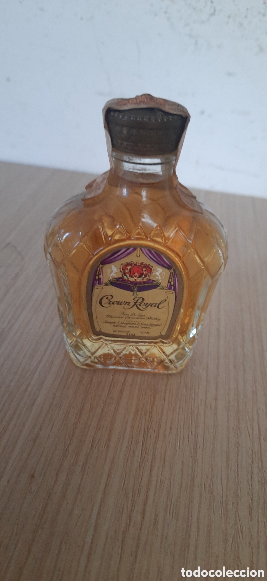 Coleccionismo de vinos y licores: Botellin CROWN ROYAL WHISKY CANADA