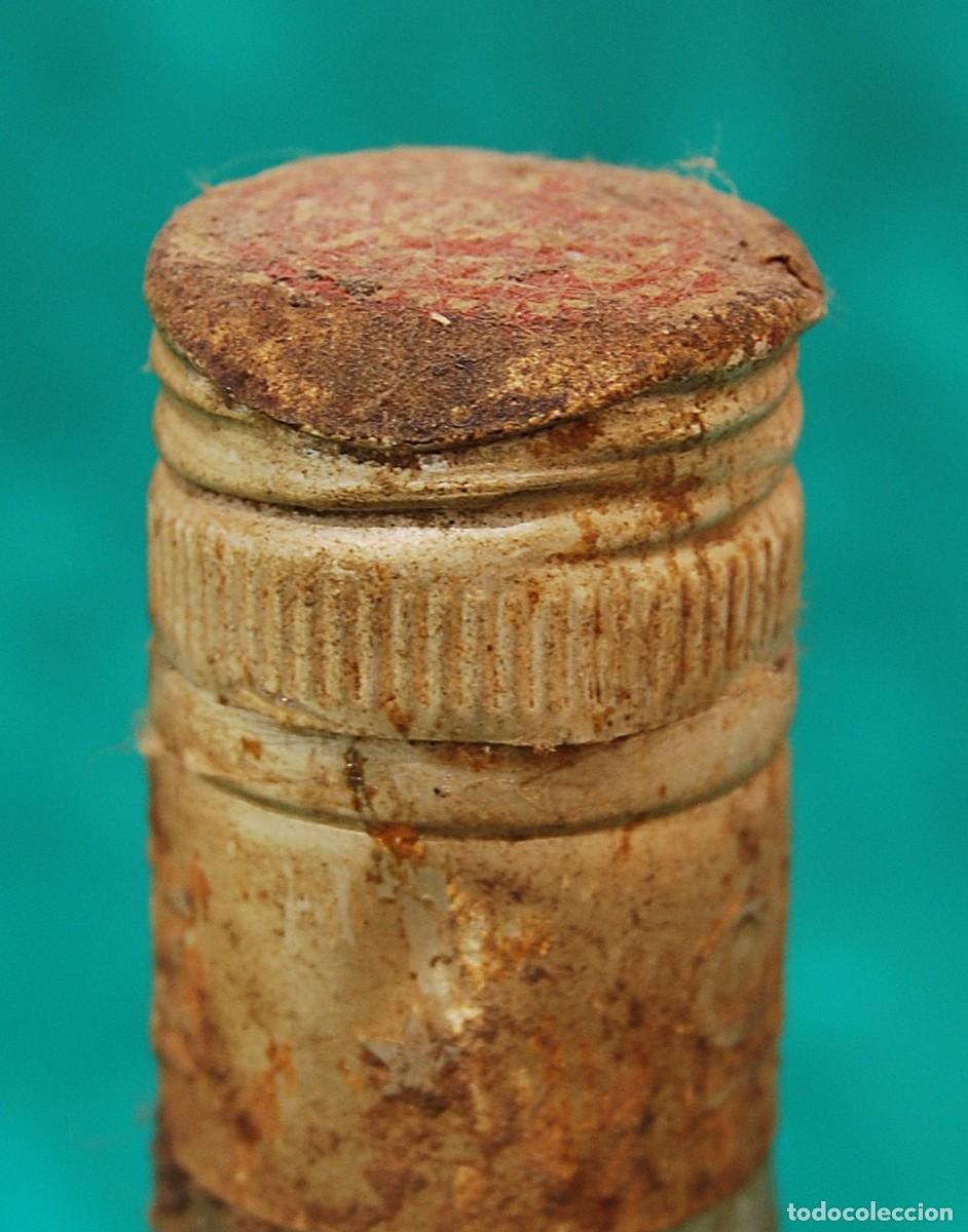 Coleccionismo de vinos y licores: Botella CHARTREUSE amarillo 1969. - Foto 21