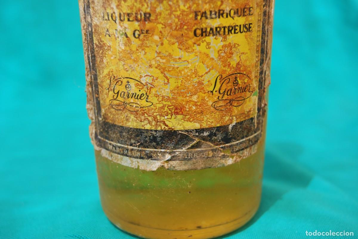 Coleccionismo de vinos y licores: Botella CHARTREUSE amarillo 1969. - Foto 27