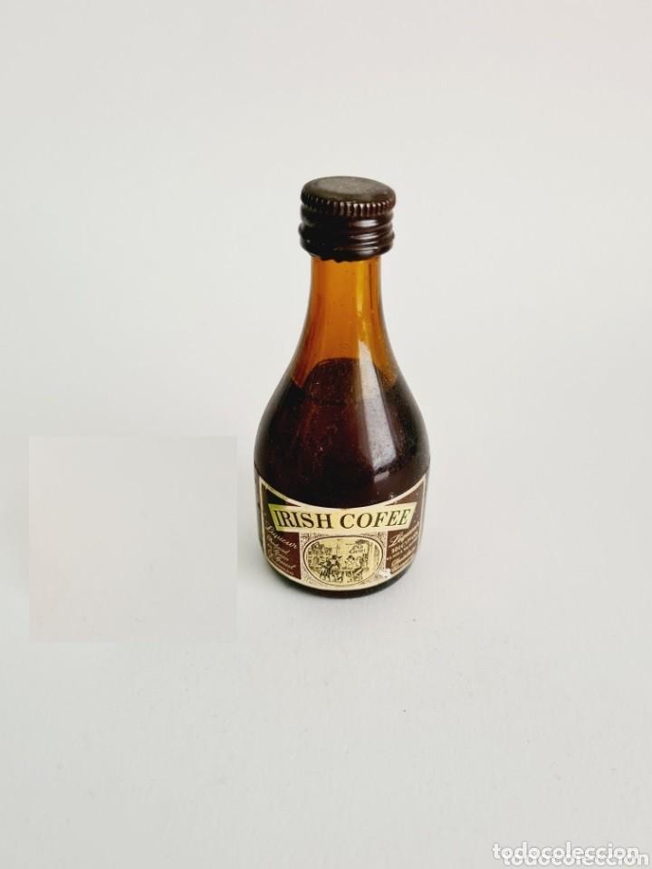 Collection of wines and liquors: BOTELLITA IRISH COFEE 9.5CM VIDRIO BOTELLITA MINI BOTELLA