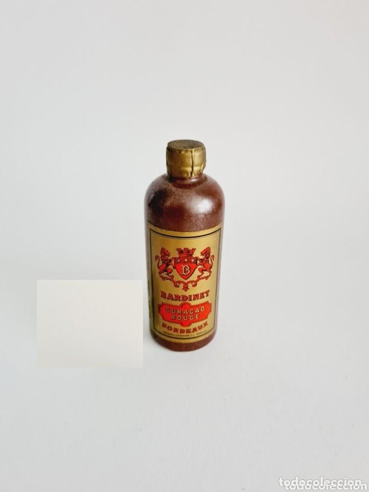Collectionnisme de vins et liqueurs: BOTELLITA CURACAO BARDINET 10.5CM BOTELLIN LLENO