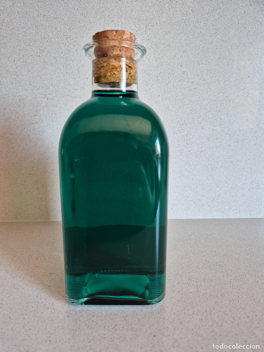 Coleccionismo de vinos y licores: Botella licor de menta casero 70ml