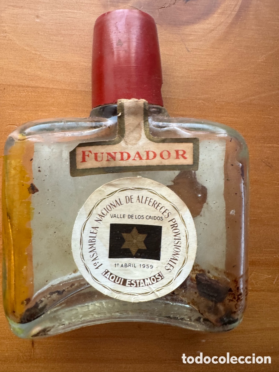 Coleccionismo de vinos y licores: Botella petaca de fundador pedro domecq