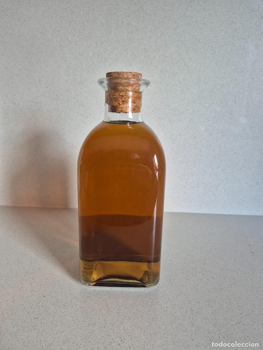 Coleccionismo de vinos y licores: Botella licor casero 70ml