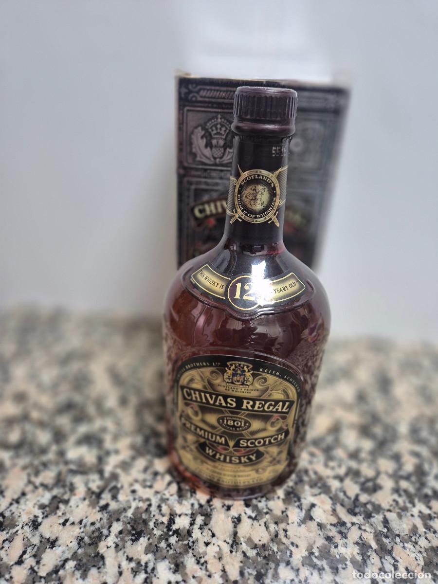 Coleccionismo de vinos y licores: BOTELLA DE WHISKY CHIVAS REGAL 12 YEARS.