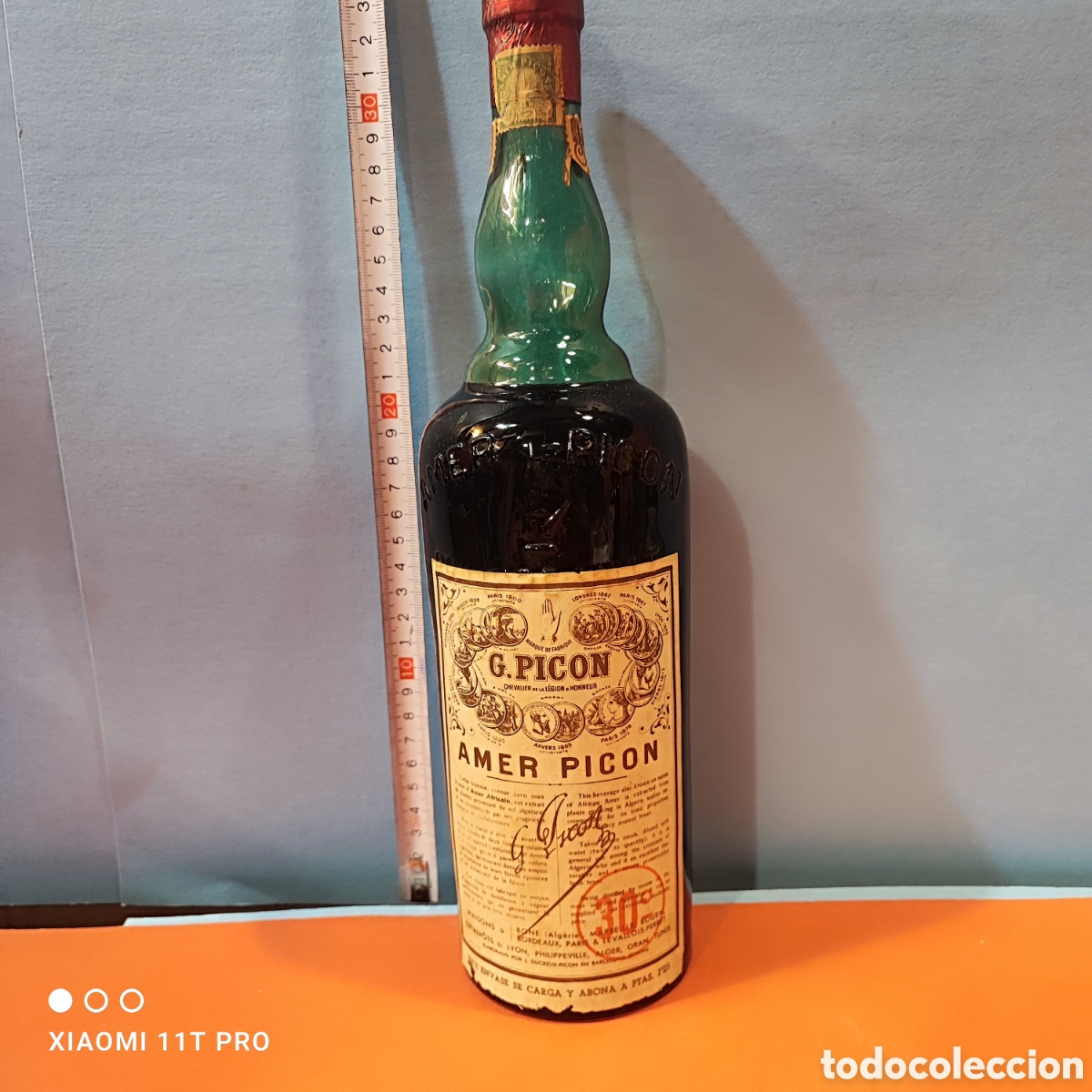 Coleccionismo de vinos y licores: Botella de Amer Picon tap&oacute;n de corcho.