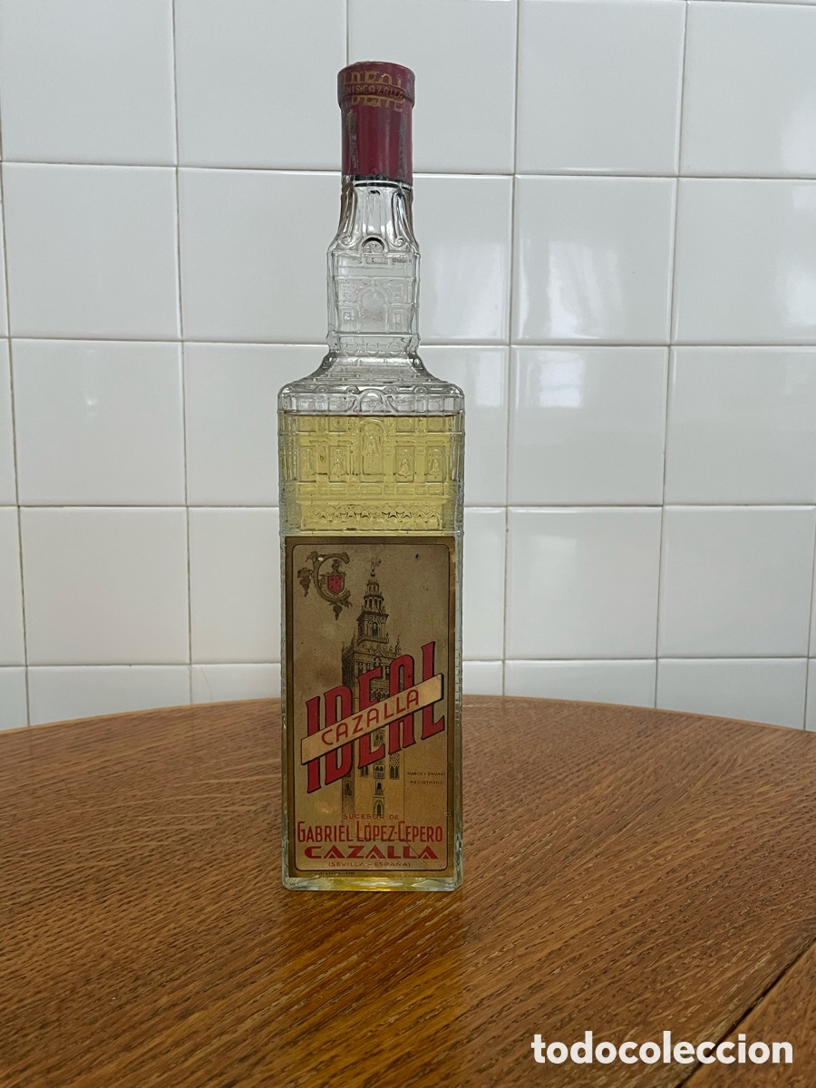 Coleccionismo de vinos y licores: Botella de Cazalla antigua
