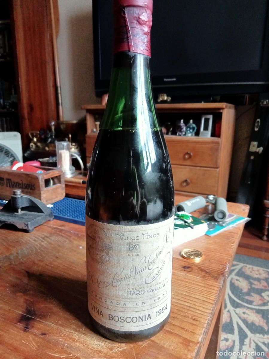 Coleccionismo de vinos y licores: BOTELLA DE VINO RIOJA VI&Ntilde;A BOSCONIA 1954, PRECINTADA