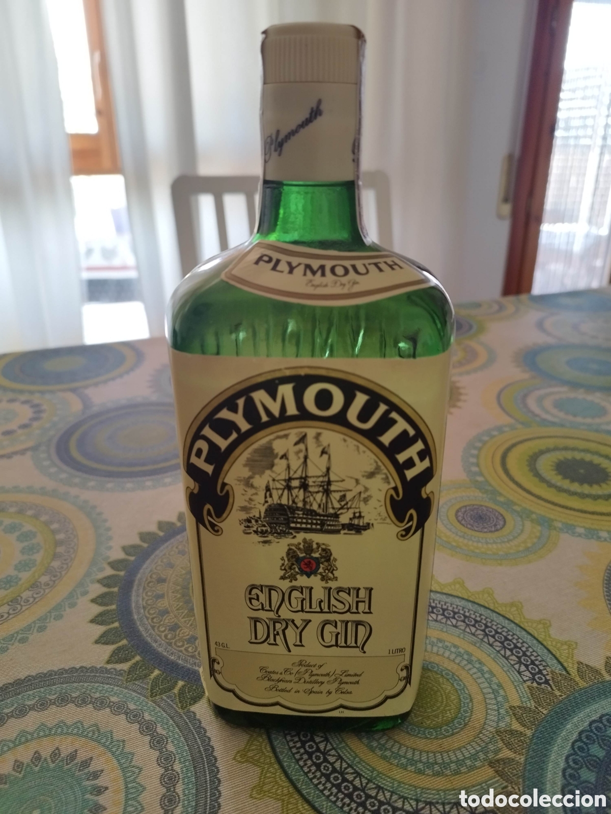 Coleccionismo de vinos y licores: Botella de ginebra vintage Plymouth English Dry Gin