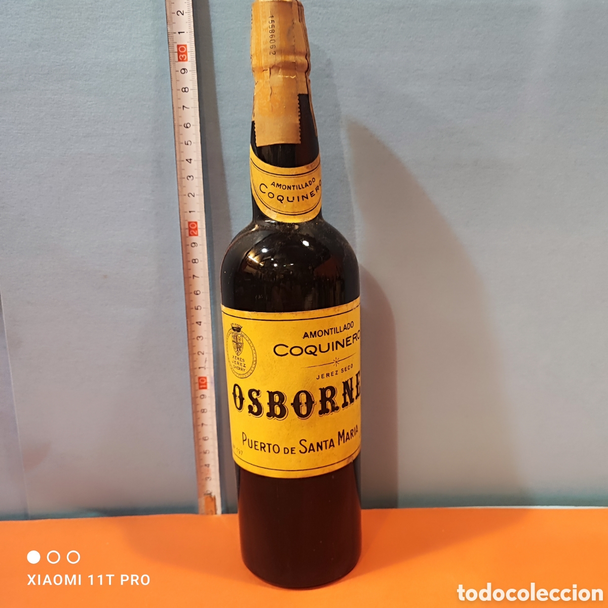 Coleccionismo de vinos y licores: Botella de amontillado coquinero bodegas Osborne.