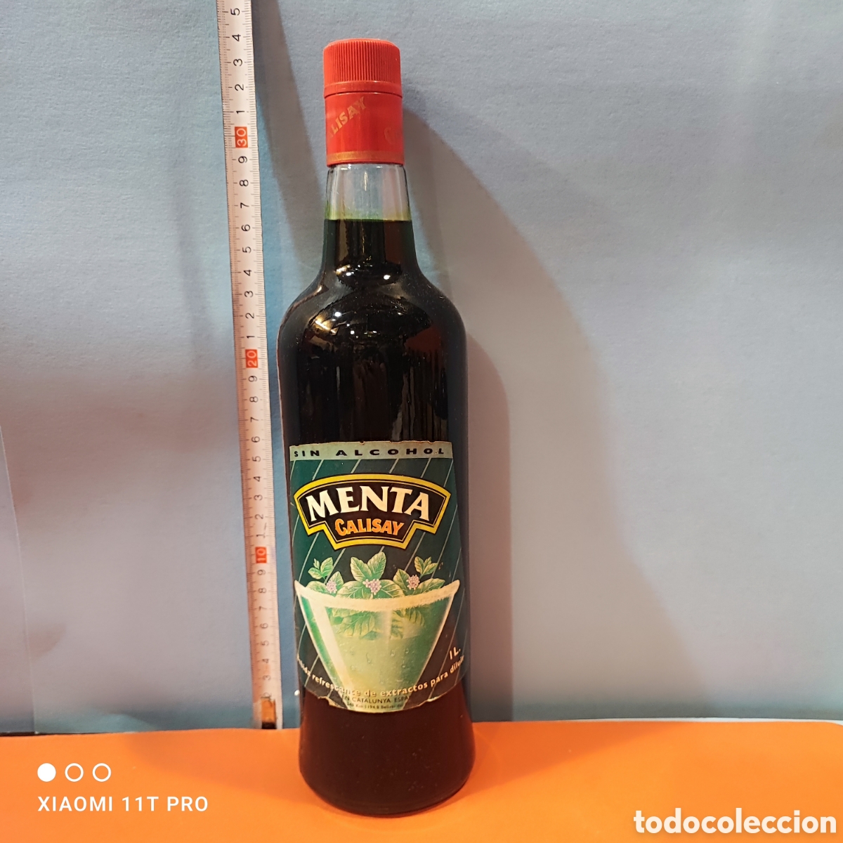 Coleccionismo de vinos y licores: Botella de Calisay menta.