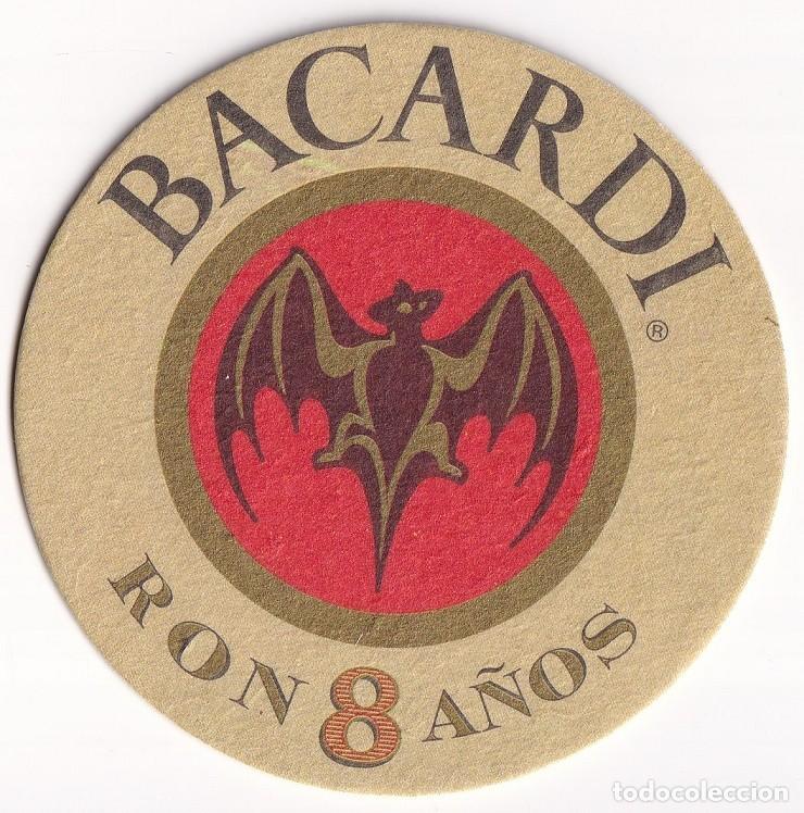 Coleccionismo de vinos y licores: Antiguo posavasos - Bacardi - Ron 8 a&ntilde;os