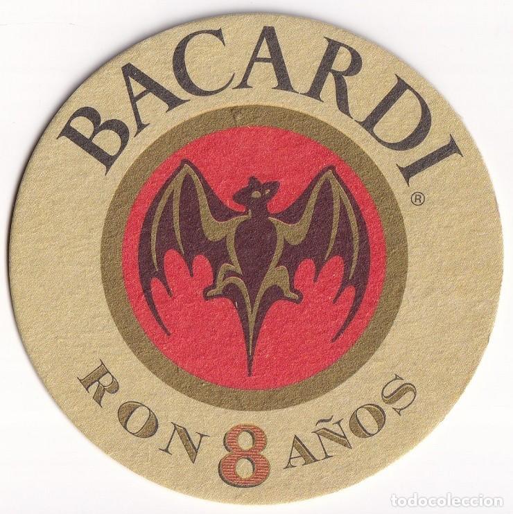 Coleccionismo de vinos y licores: Antiguo posavasos - Bacardi - Ron 8 a&ntilde;os