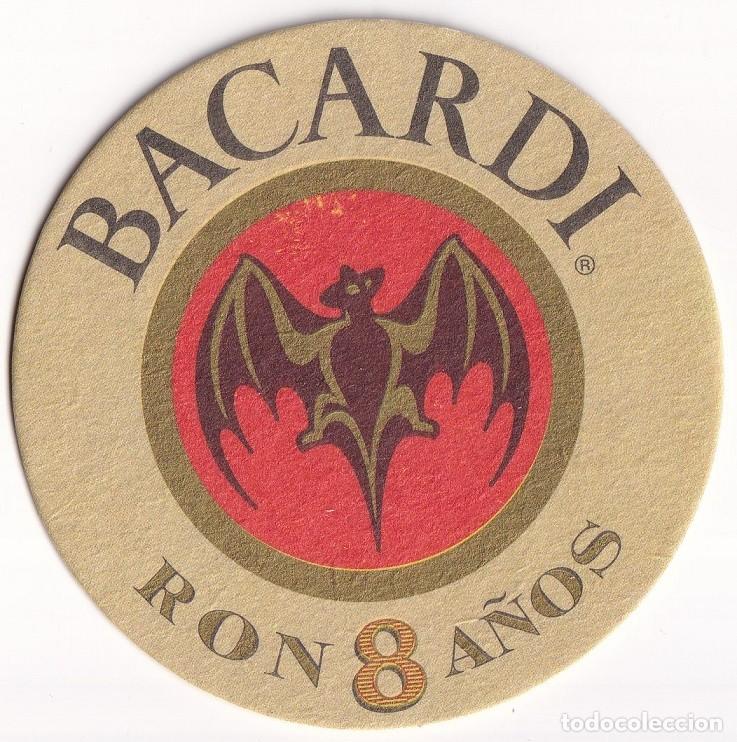 Coleccionismo de vinos y licores: Antiguo posavasos - Bacardi - Ron 8 a&ntilde;os