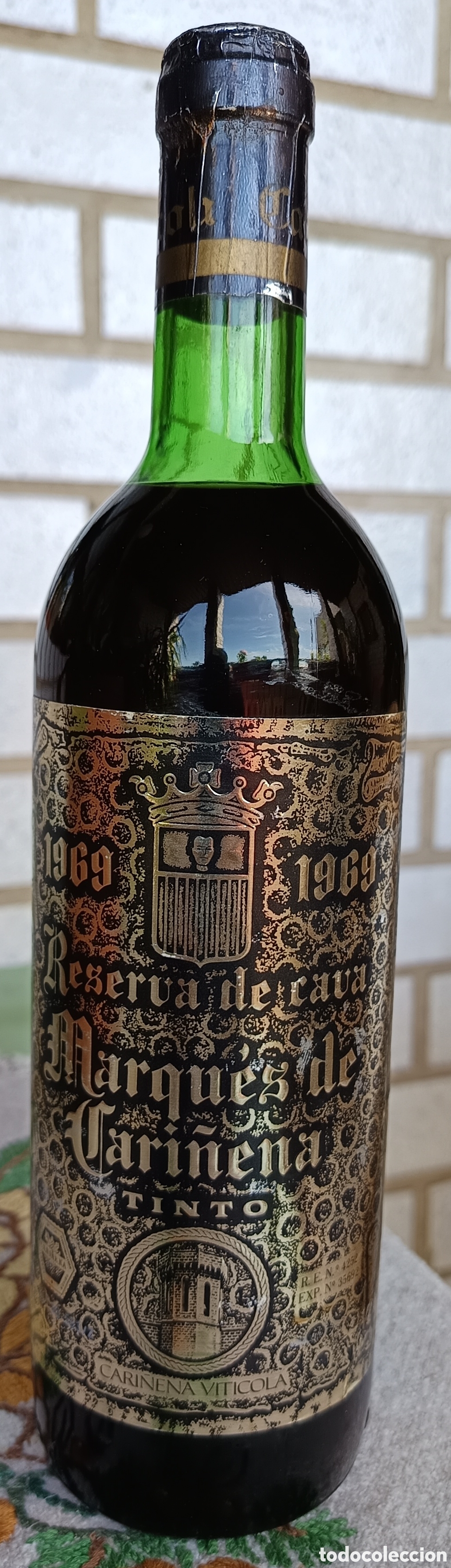 Coleccionismo de vinos y licores: Botella de vino de colecci&oacute;n. Marqu&eacute;s de Cari&ntilde;ena reserva de cava 1969