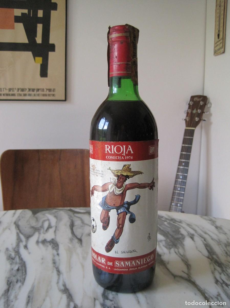 Coleccionismo de vinos y licores: BOTELLA DE VINO SOLAR DE SAMANIEGO - RIOJA COSECHA 1974 - MUNDIAL F&Uacute;TBOL 1982 - MINGOTE -EL SALVADOR