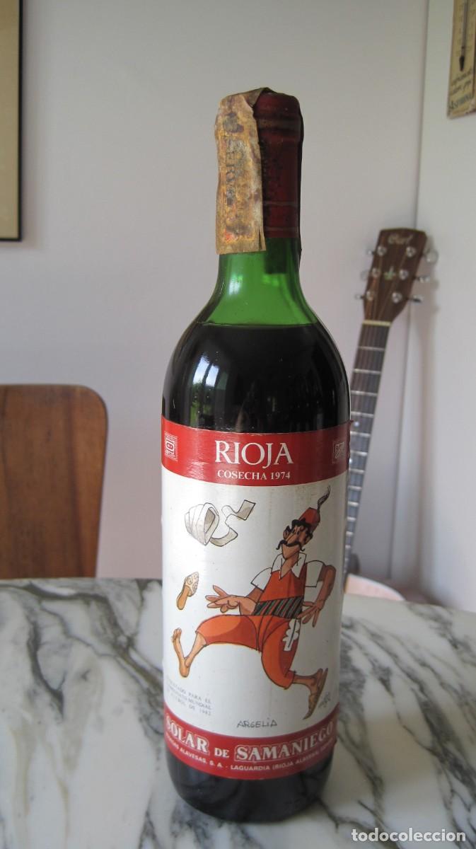 Coleccionismo de vinos y licores: BOTELLA DE VINO SOLAR DE SAMANIEGO - RIOJA COSECHA 1974 - MUNDIAL F&Uacute;TBOL 1982 - MINGOTE - ARGELIA