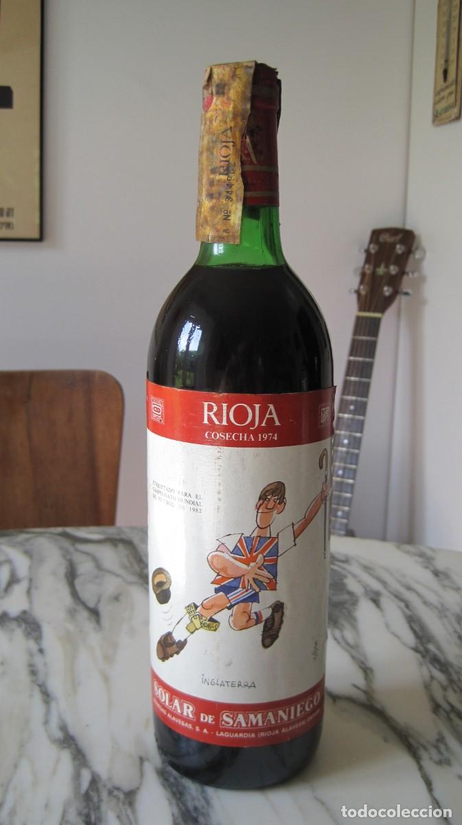 Coleccionismo de vinos y licores: BOTELLA DE VINO SOLAR DE SAMANIEGO - RIOJA COSECHA 1974 - MUNDIAL F&Uacute;TBOL 1982 - MINGOTE - INGLATERRA