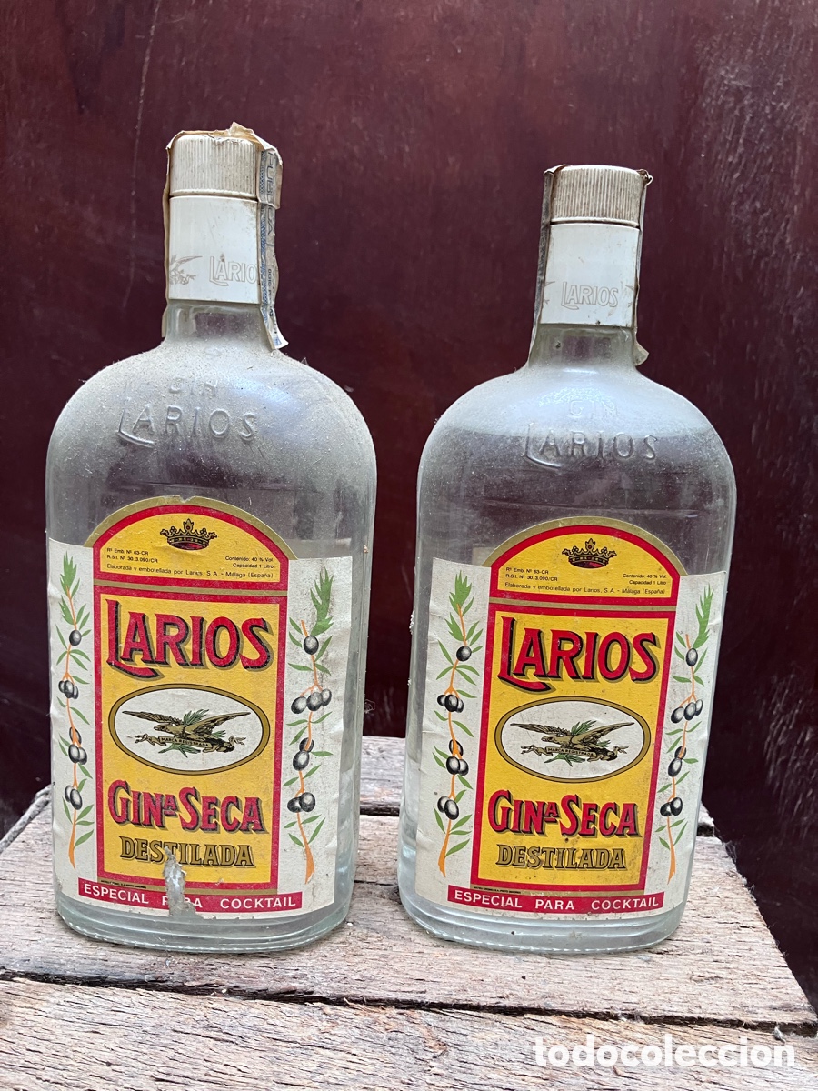 Coleccionismo de vinos y licores: Lote 2 botellas Ginebra Larios - Botella a&ntilde;os 80