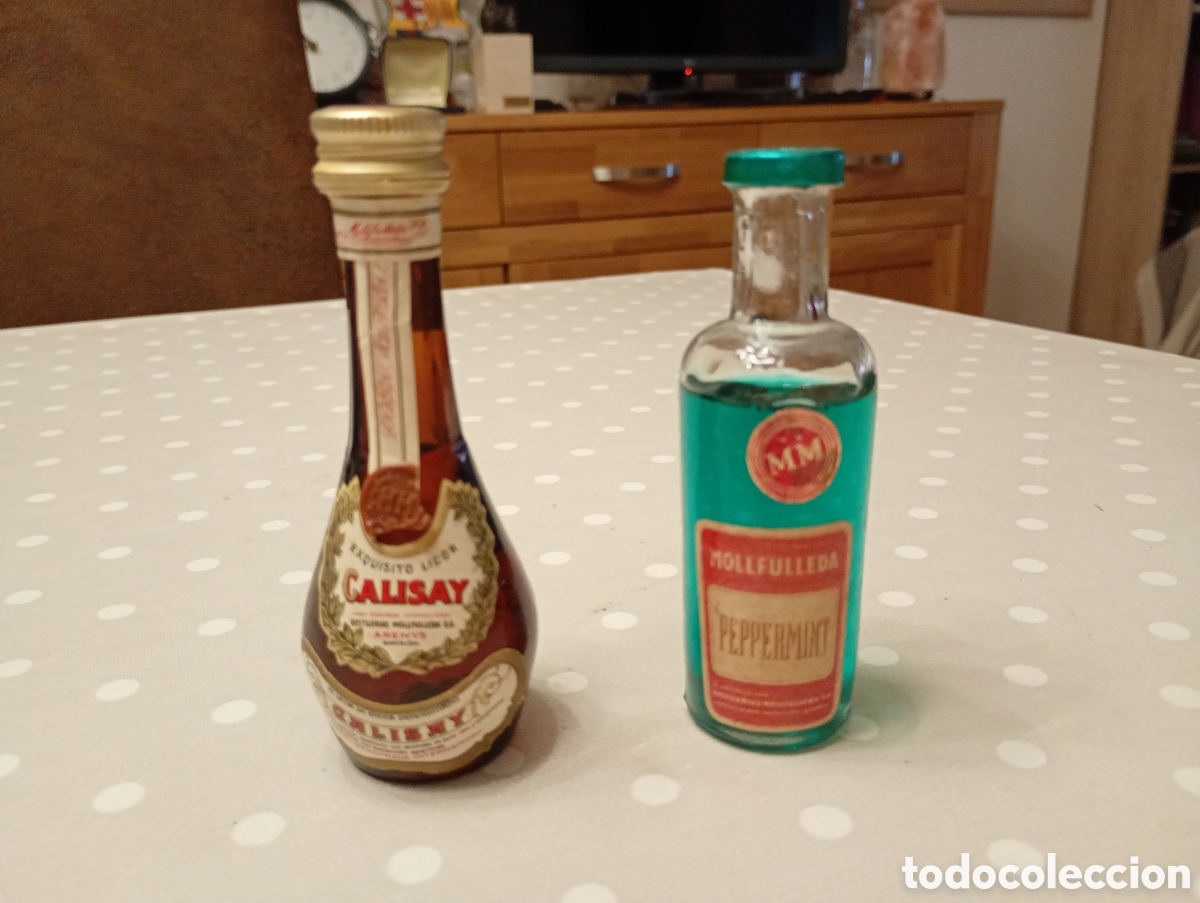 Colecionismo de vinhos e licores: Botell&iacute;n Calisay y Peppermint destiler&iacute;as Mollfulleda. Arenys de Mar, Barcelona, Maresme
