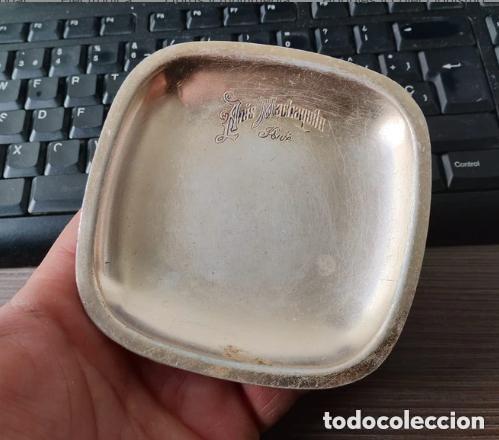 Coleccionismo de vinos y licores: An&iacute;s Machaquito. Rute C&oacute;rdoba. Antiguo cenicero met&aacute;lico de publicidad propaganda.