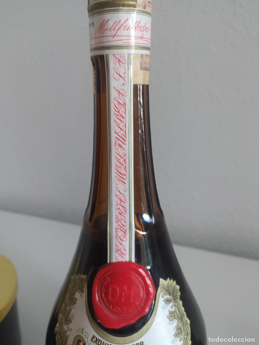 Coleccionismo de vinos y licores: Calisay licor de Mollfoulleda 1970 lote MV-37