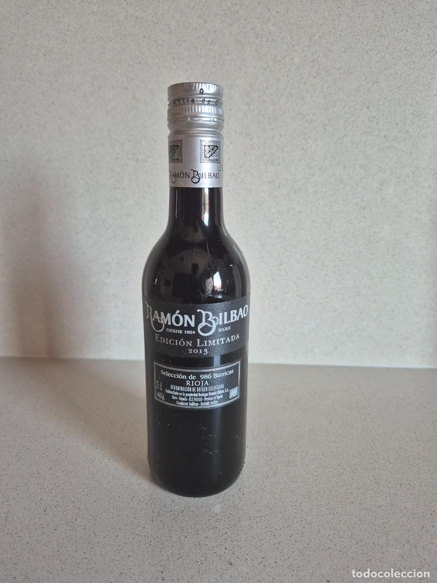 Coleccionismo de vinos y licores: Mini botella Rioja Ramon Bilbao