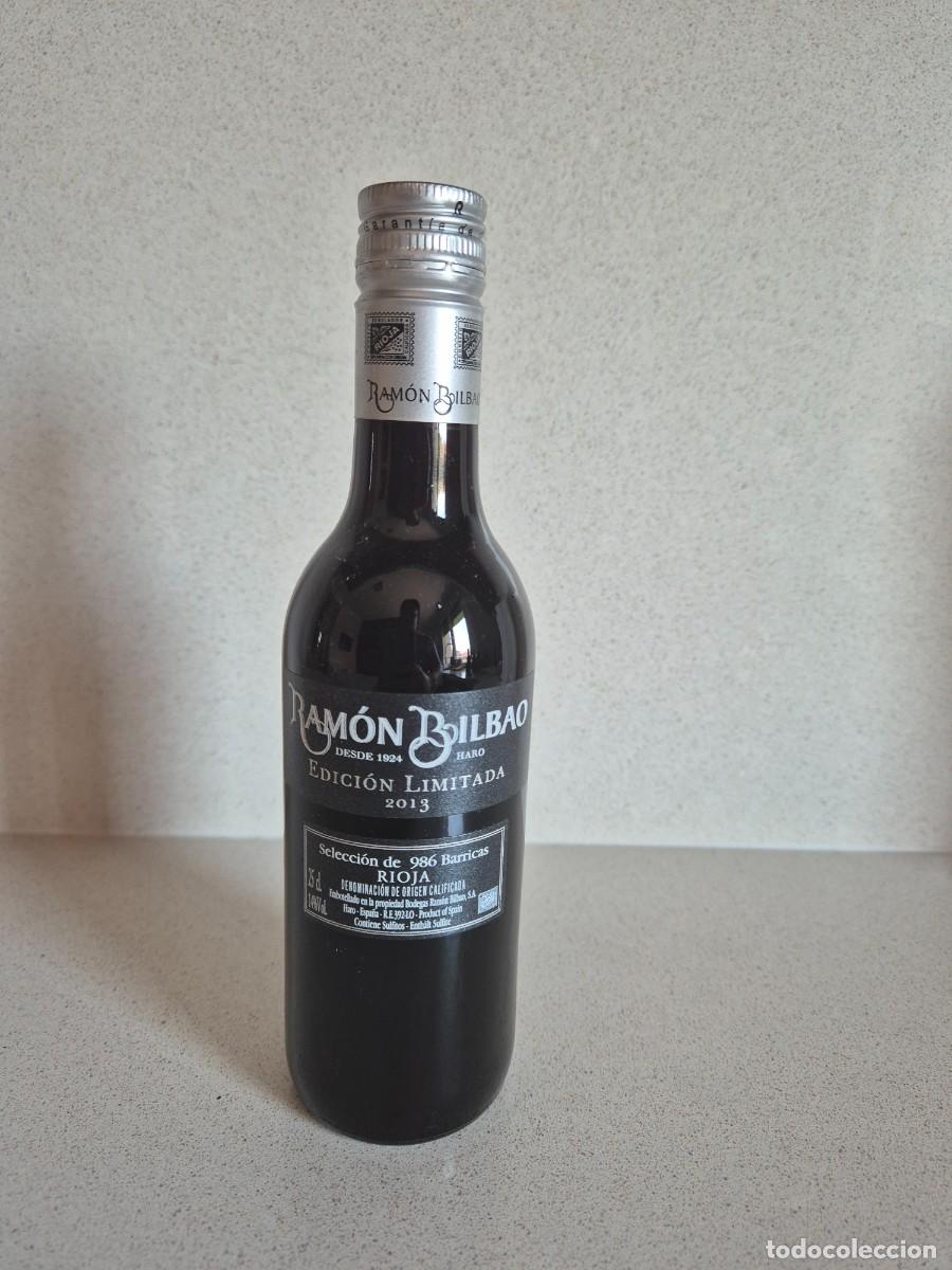 Coleccionismo de vinos y licores: Mini botella Rioja Ramon Bilbao