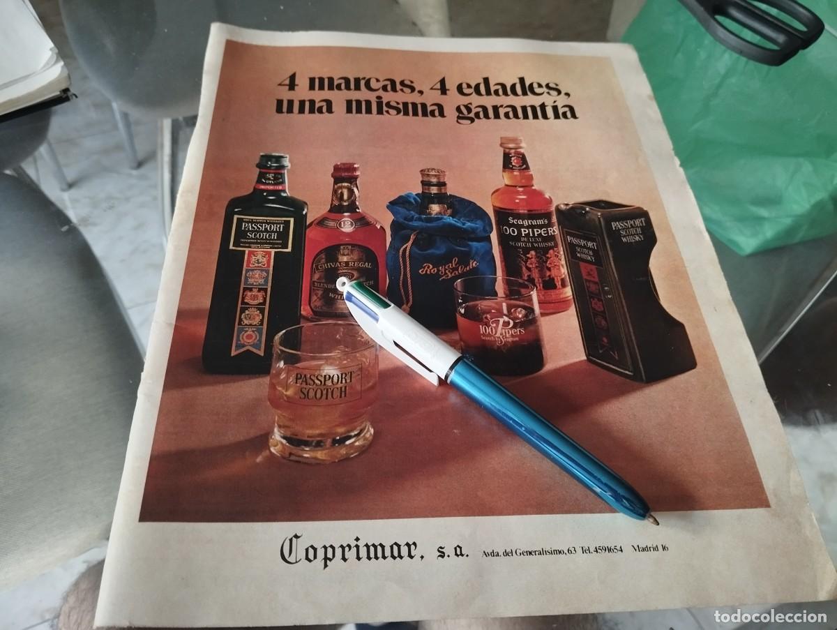 Coleccionismo de vinos y licores: WHISKY PASSPORT 100 PIPERS, CHIVAS REVERSO ALTA FIDELIDAD PHILIPS ANUNCIO PUBLICIDAD REVISTA 1975
