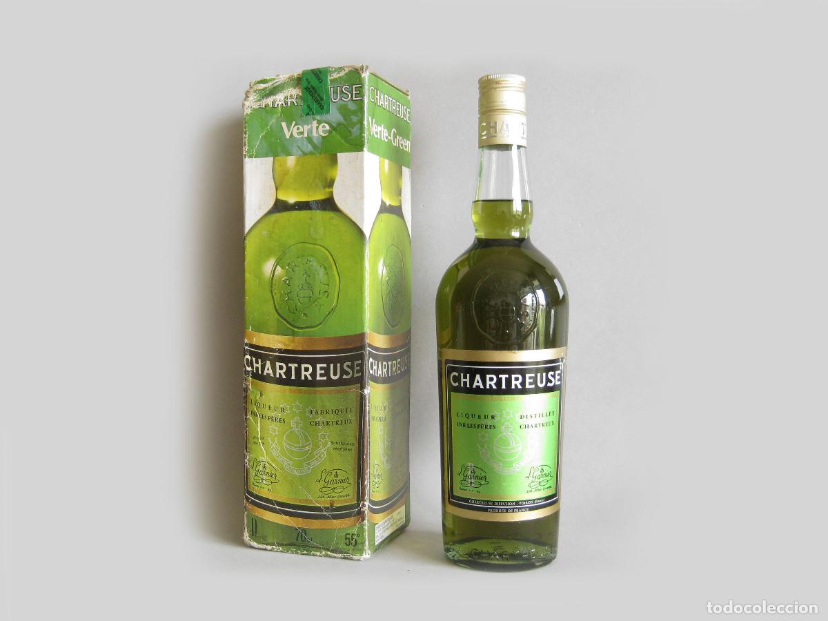 Coleccionismo de vinos y licores: BOTELLA DE LICOR CHARTREUSE VERDE 70CL. EXPORTACI&Oacute;N EN CAJA. FRANCIA. VERTE. VOIRON. A&Ntilde;OS 70. BOXED