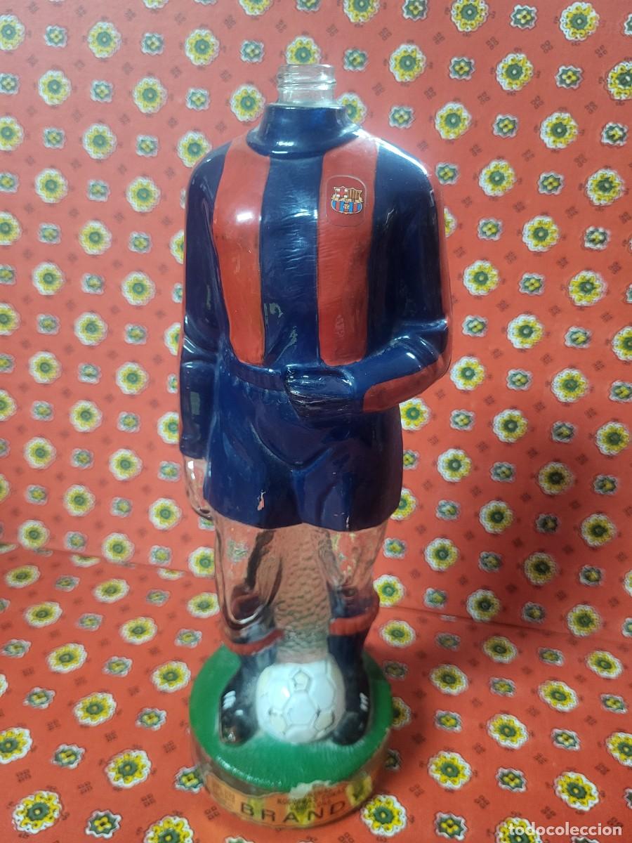 Coleccionismo de vinos y licores: ANTIGUA BOTELLA BRANDY COGNAC FUTBOL CLUB BARCELONA DESTILERIAS NOGUERAS COMAS