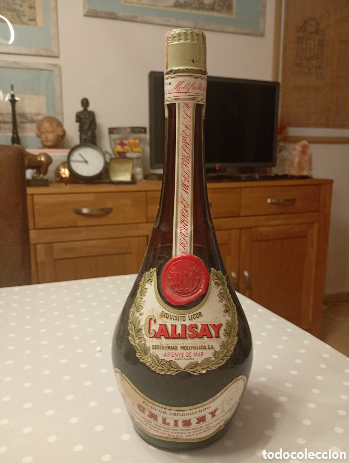 Coleccionismo de vinos y licores: Botella CALISAY, Mollfulleda Arenys de Mar, sello 4 pesetas,1 litro A&ntilde;os 70. Precintada