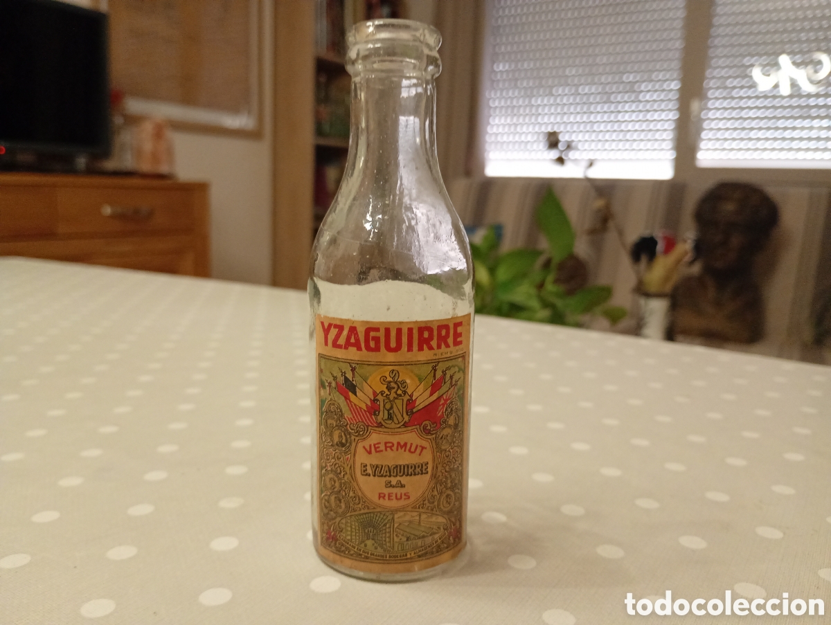 Coleccionismo de vinos y licores: Antiguo botell&iacute;n vermouth vermut Yzaguirre. Reus, Baix Camp, Tarragona. Mediados S. XX