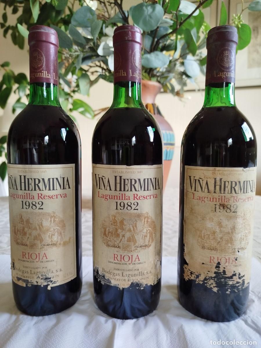 Coleccionismo de vinos y licores: Lote 3 botellas Lagunilla Vi&ntilde;a Herminia Reserva 1982 Rioja