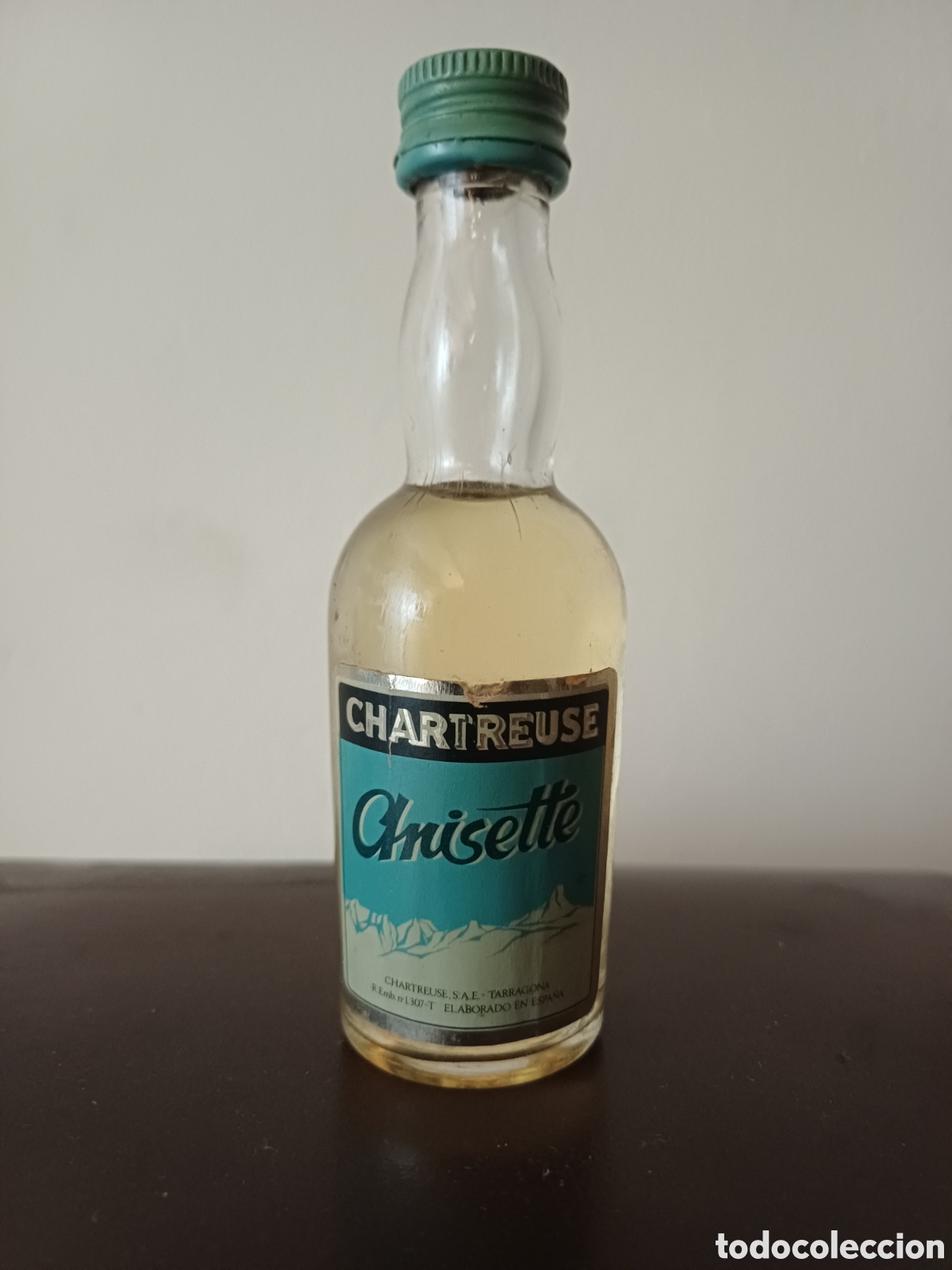 Coleccionismo de vinos y licores: Botella miniatura o botellin Chartreuse Anisette Tarragona