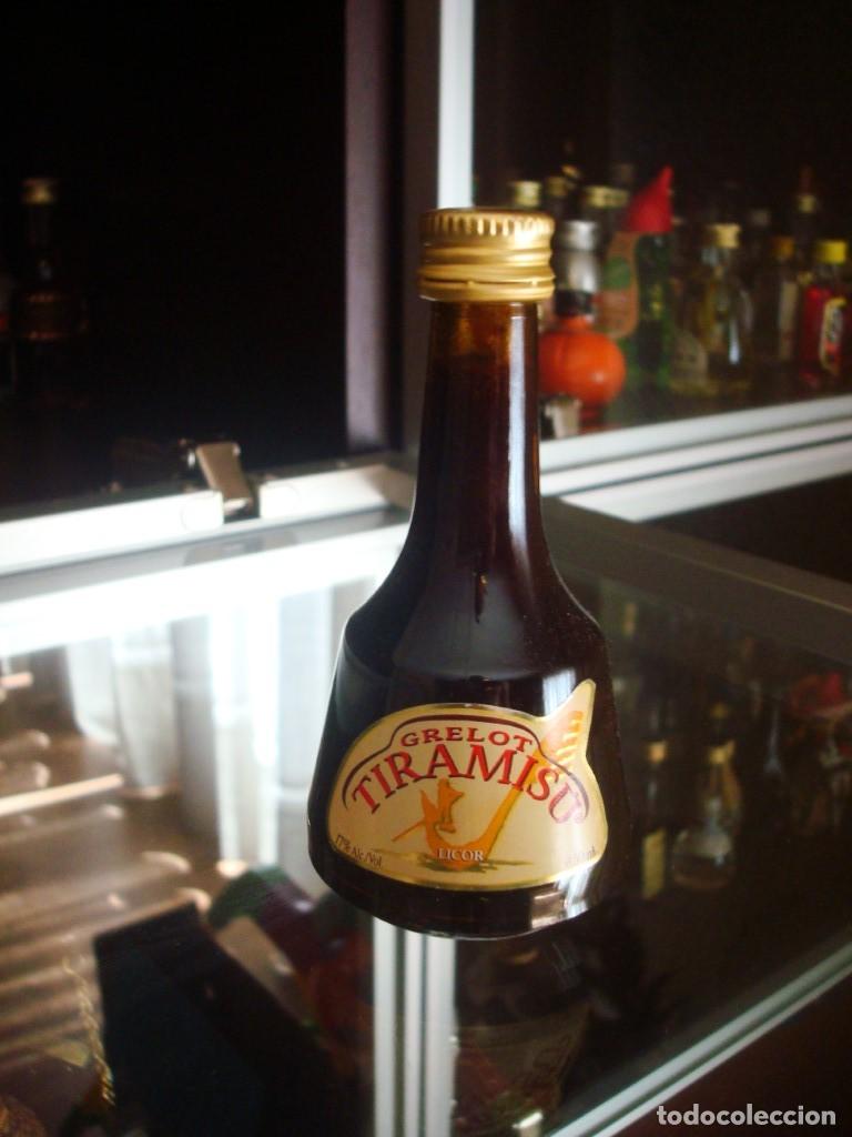 Coleccionismo de vinos y licores: Grelot Tiramis&uacute; (Botell&iacute;n) por abrir