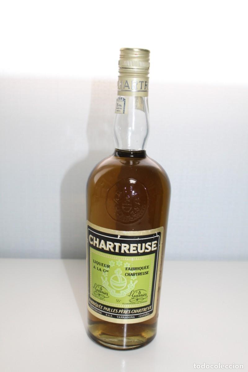 Coleccionismo de vinos y licores: BOTELLA CHARTREUSE TARRAGONA - IMPUESTO 8 PESETAS