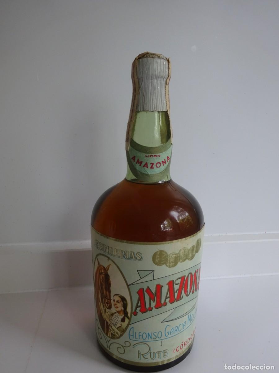 Coleccionismo de vinos y licores: RARA BOTELLA LICOR AMAZONA,0,75,DESTILER&Iacute;AS ALFONSO GARC&Iacute;A MOLINA,RUTE,C&Oacute;RDOBA, A&Ntilde;OS 50, BUEN ESTADO