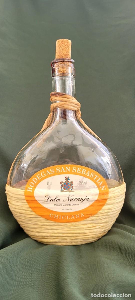 Coleccionismo de vinos y licores: Botella 75 cl. Dulce Naranja de Chiclana