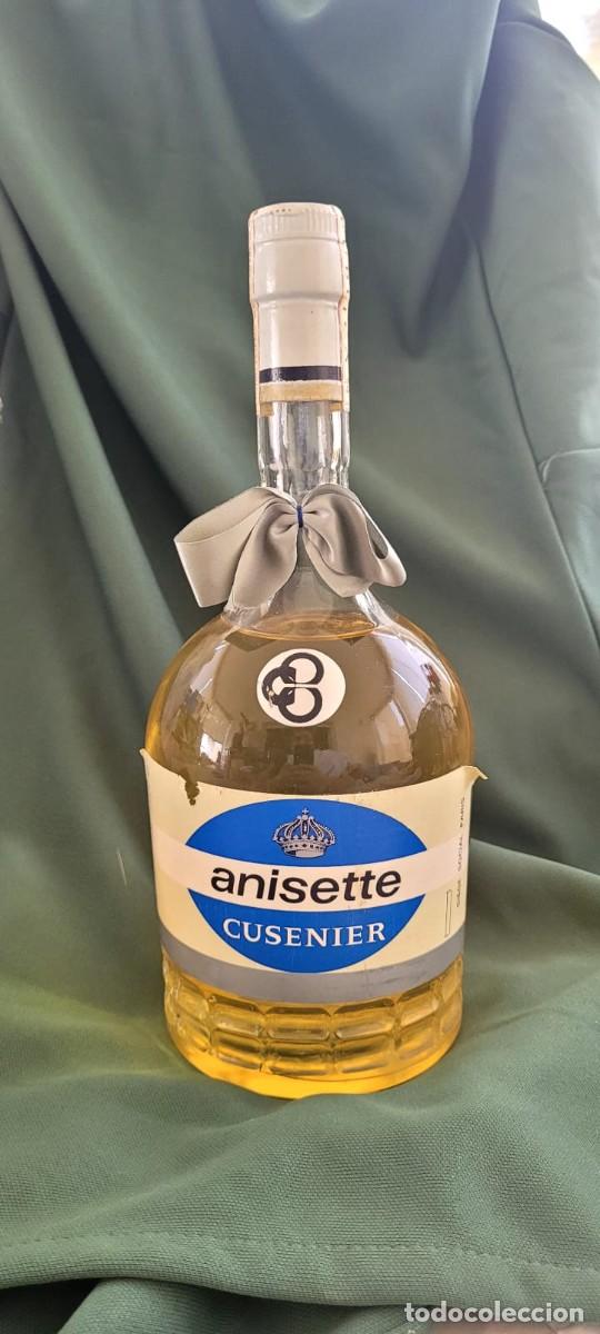 Coleccionismo de vinos y licores: Antigua Botella Anisette Cusenier