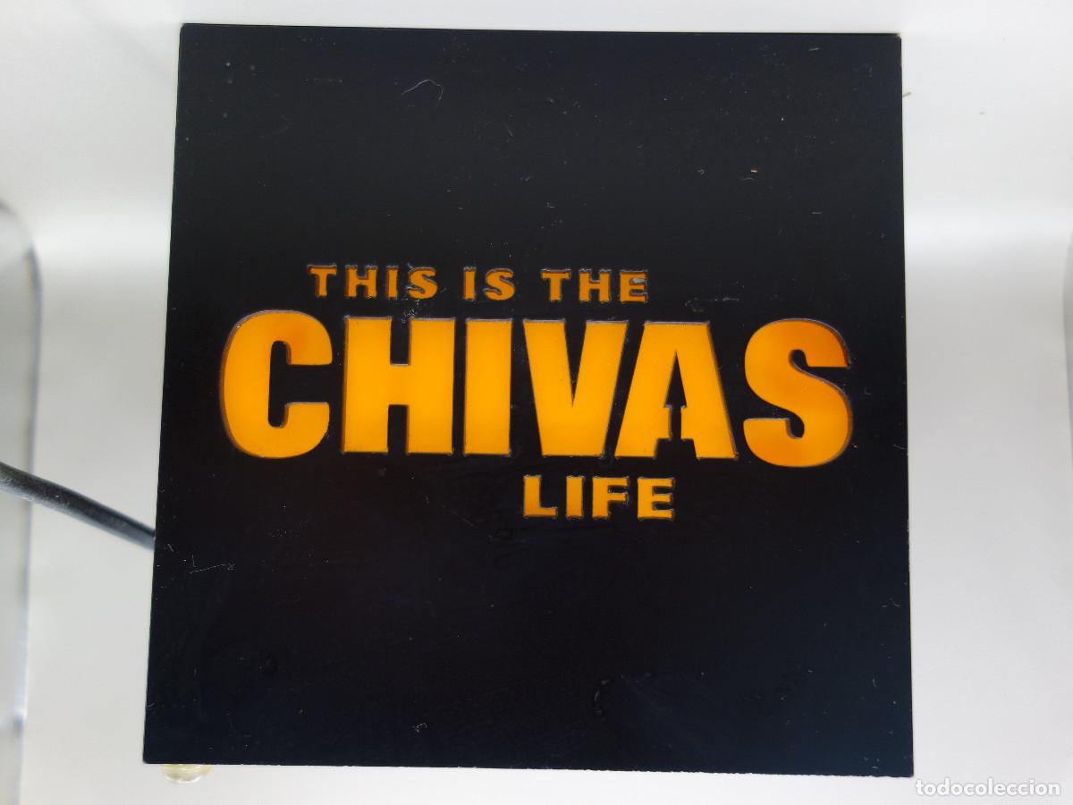 Coleccionismo de vinos y licores: LAMPARA O LUMINOSO TIPO CUBO CON PUBLICIDAD DE CHIVAS LIFE