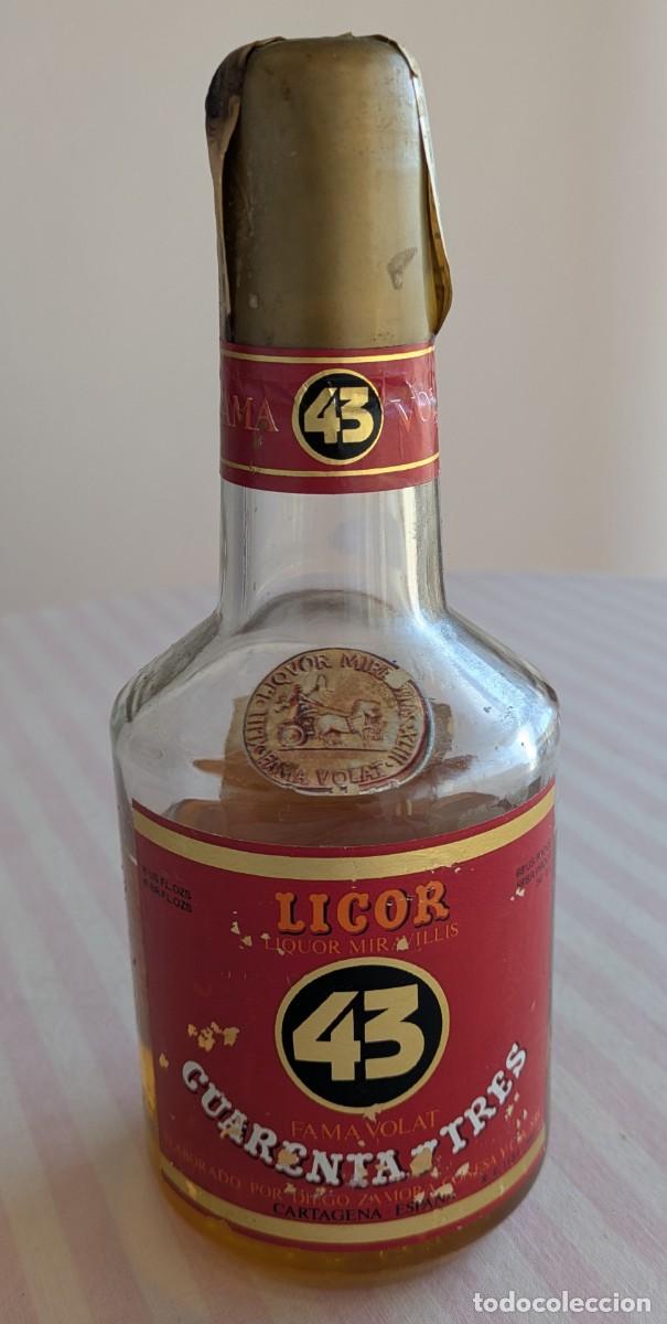 Coleccionismo de vinos y licores: Antigua botella Licor 43