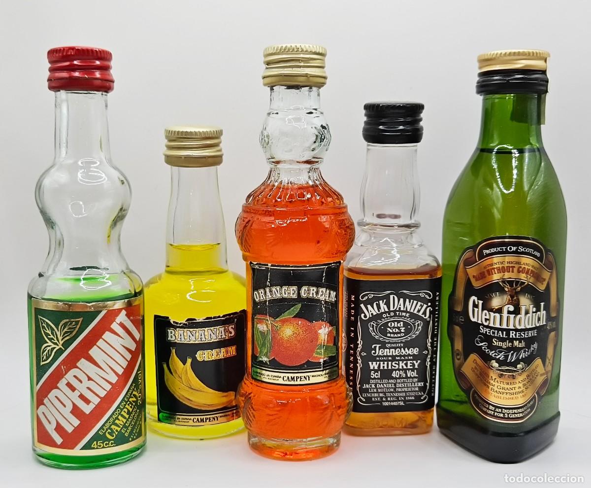 Coleccionismo de vinos y licores: Lote de 5 Miniaturas botellines de diferentes bebidas alcoholicas casi todas llenas