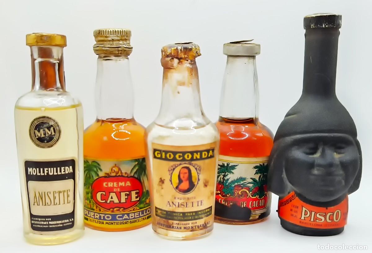 Coleccionismo de vinos y licores: Lote de 5 Miniaturas botellines de diferentes bebidas alcoholicas casi todas llenas
