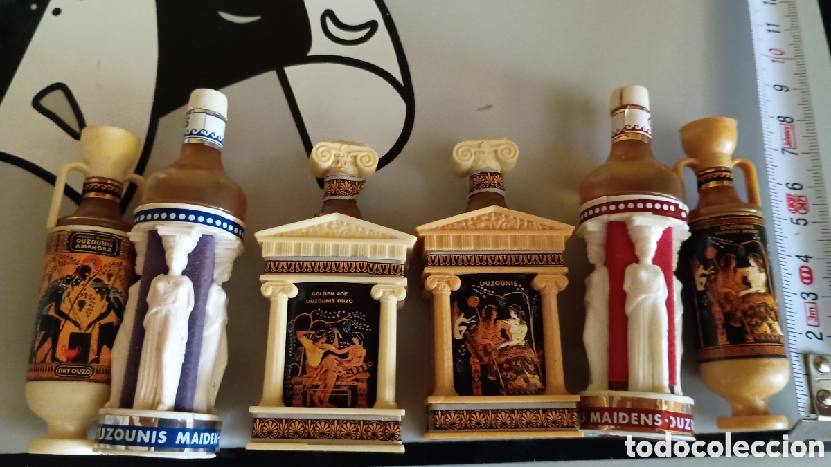 Coleccionismo de vinos y licores: Botellitas licor miniatura Grecia