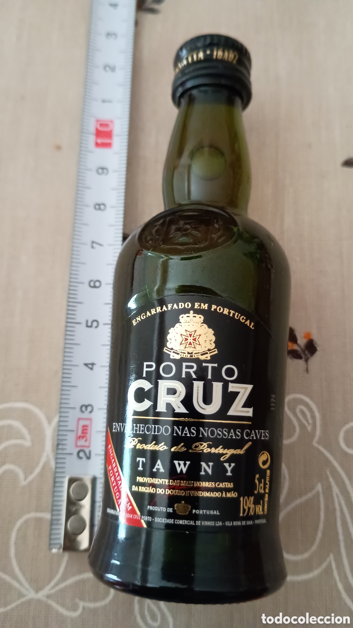 Coleccionismo de vinos y licores: Botellita Porto Cruz