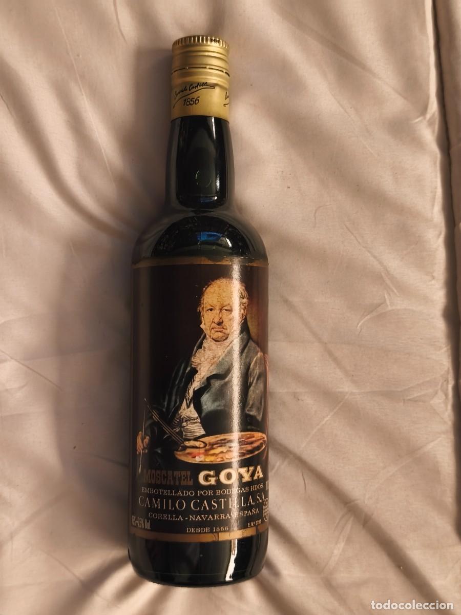 Coleccionismo de vinos y licores: Vino Moscatel Goya . Vintage 1971 . elaborado por Bodegas Camilo Castilla en Corella . Precintado